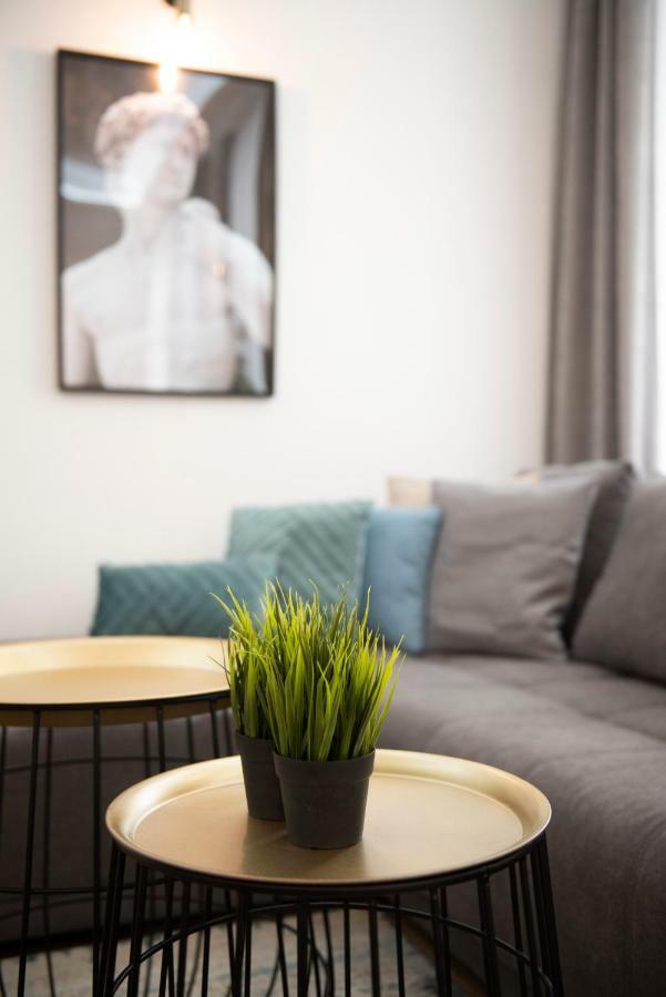 Luxury Apartment By Hi5 - Kalman Imre Suite Budapest Exterior photo